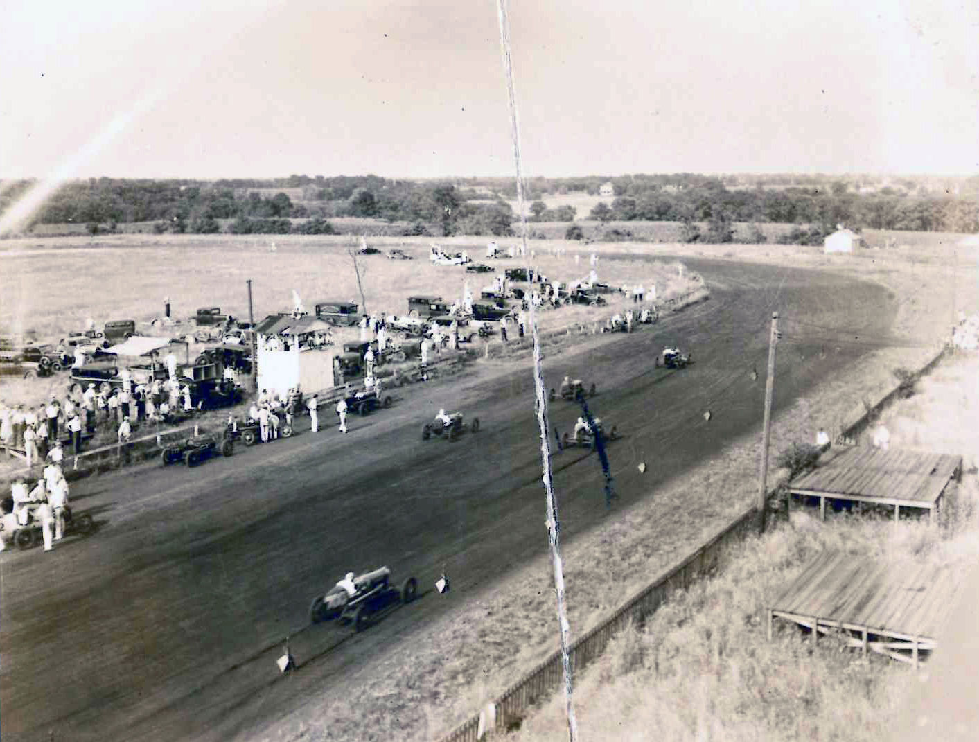 1932